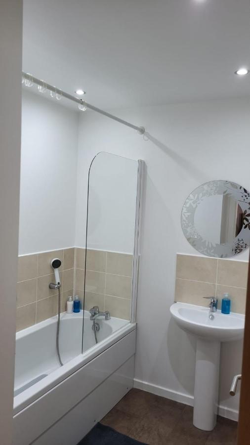 Апартаменты Cakemuir Detached House, 3 Bed, Free Parking &Private Garden Эдинбург Экстерьер фото
