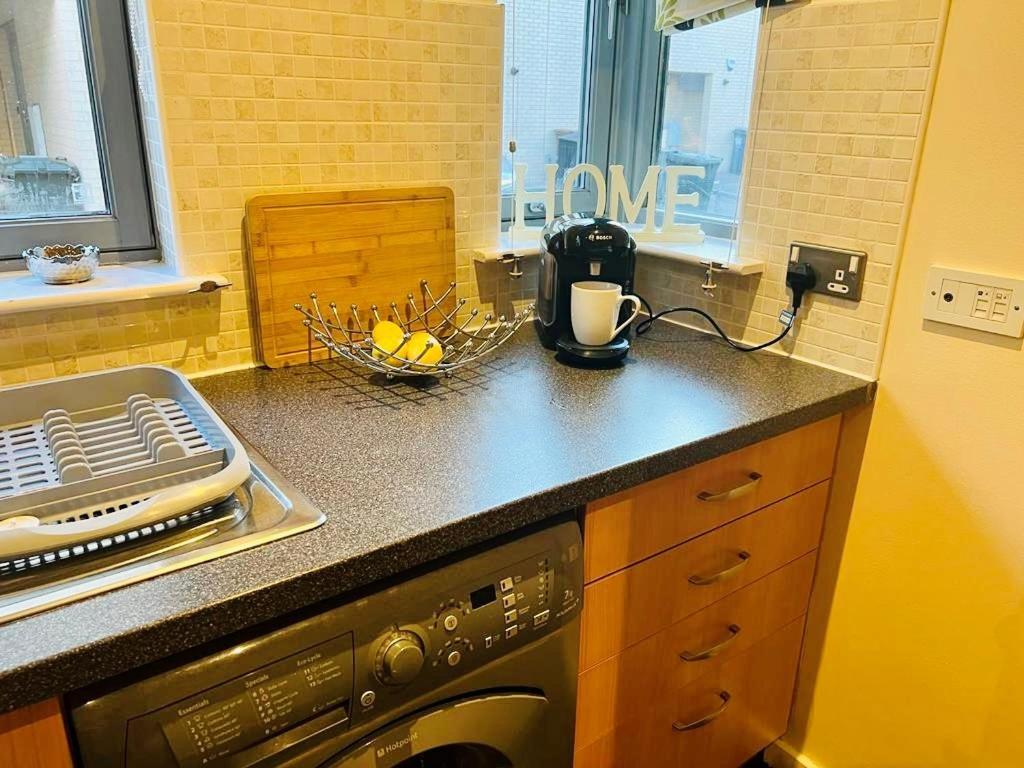 Апартаменты Cakemuir Detached House, 3 Bed, Free Parking &Private Garden Эдинбург Экстерьер фото